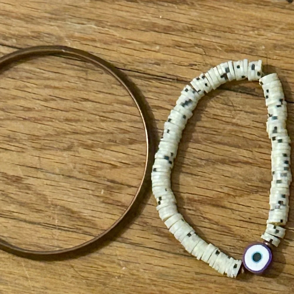 Brown and White Beaded Bracelets - Picture 6 of 6